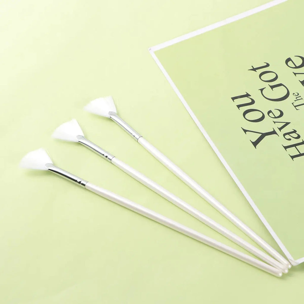 3 Pcs Shape for DIY Skin Care Mask Diy Brushes Fan Shape Mask Brushes Facials Skincare Smooth Coverage Beauty Tools