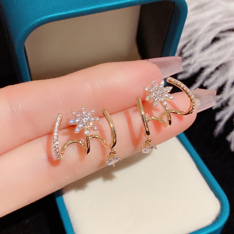 ✨ Sparkling Claw Cuff Earrings | Elegant Dangling Gem Design